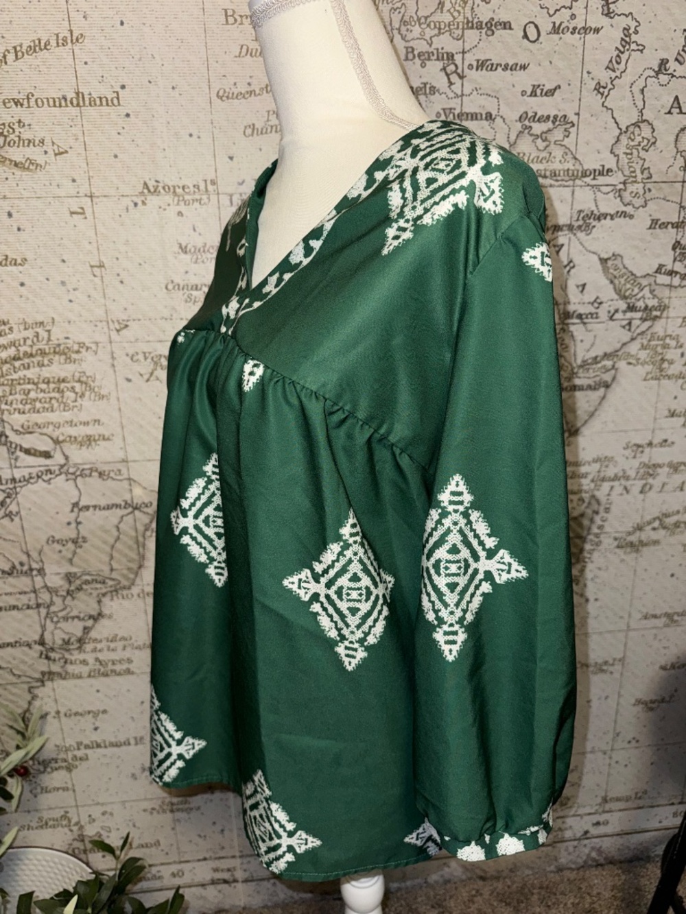 Green Flowy Top - Picture 4 of 4